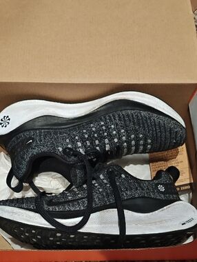 Nike Black and White Knit Running Sneakers